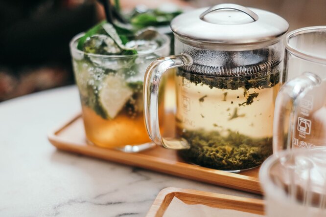 Кому нельзя пить зеленый чай?