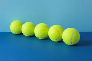 6 упражнений с теннисным мячом для развития скорости реакции