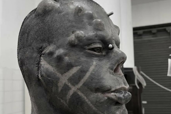 Бразильский тату-мастер отрезал себе уши, чтобы стать еще страшнее: мужчина мечтает быть похожим на орка