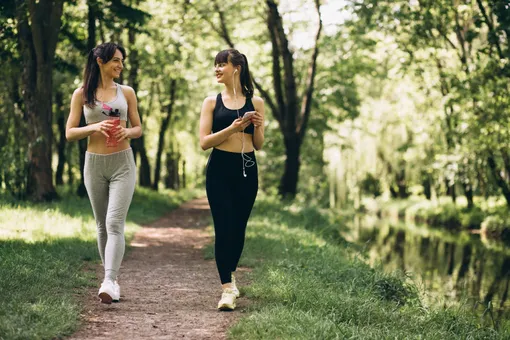 Правильная техника и подготовка могут помочь увеличить эффективность ходьбы для похудения и предотвратить возможные травмы. Не забывайте слушать свое тело и наслаждаться прогулкой!
