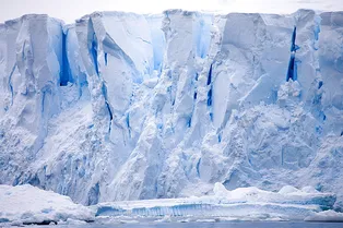 Как тектонический барьер под Антарктидой спасает весь мир