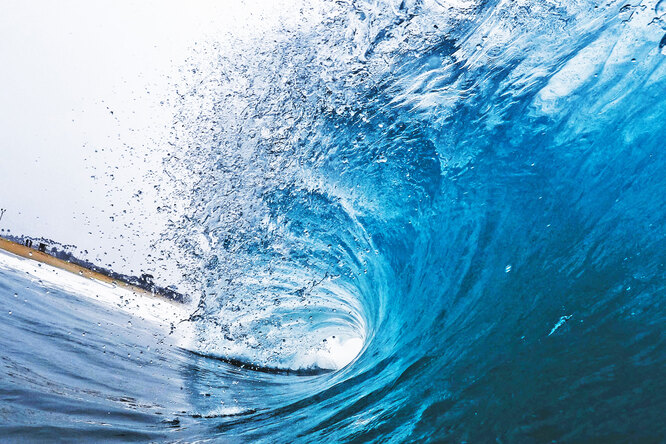 Высочайшая волна в истории человечества: каким было грозное цунами?