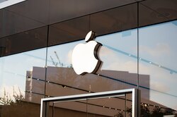 iPhone 14 без «челки», неубиваемые Apple Watch и новые AirPods: что показали на осенней презентации Apple?