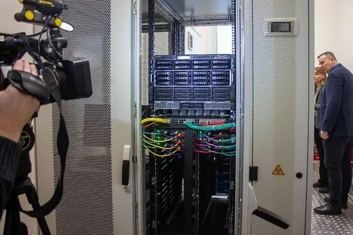 В России создали суперкомпьютер с ИИ для прогнозирования эпидемий и кризисов