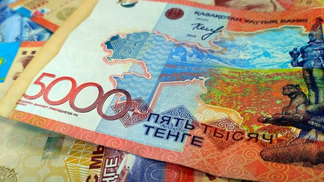 В Алматы расплачиваться можно толька национальной валютой – тенге
