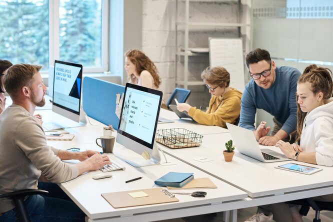 Что в приоритете у россиян при выборе работы? Результаты опроса Что в приоритете у россиян при выборе работы? Результаты опроса