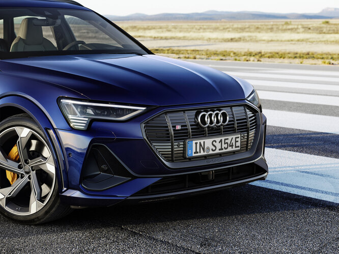 Audi e-tron S