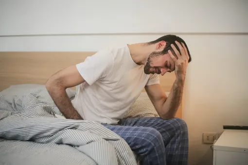 Как недостаток сна увеличивает количество опасного жира в организме?