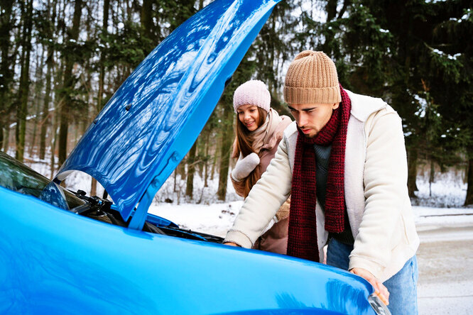 Что нужно обязательно возить с собой в машине зимой?