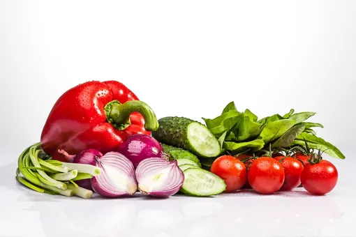 Ешьте эти овощи и будете здоровы: эксперт назвал идеальный рацион россиян в июне