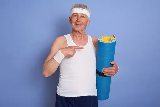 Даже короткие ежедневные тренировки способны улучшить качество вашей жизни и замедлить старение. Также физические упражнения предотвращают многие хронические заболевания, которые могут появиться в процессе старения.