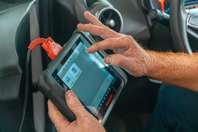 Как узнать комплектацию автомобиля по коду VIN