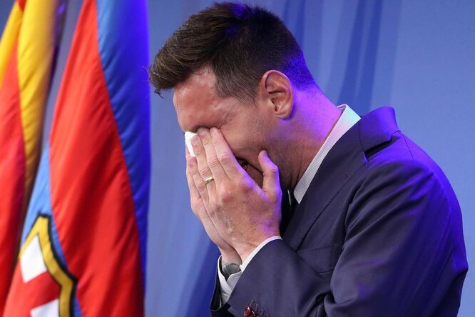 Салфетку со слезами Месси выставили на аукцион за $1 миллион Салфетку со слезами Месси выставили на аукцион за $1 миллион
