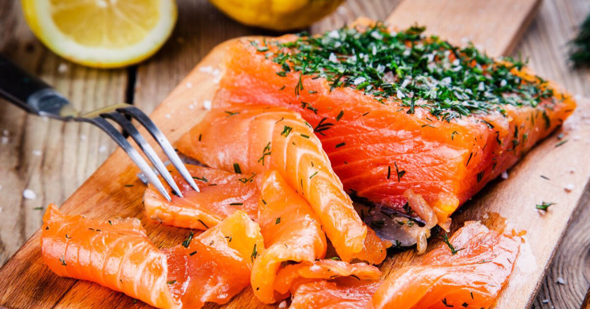 Как правильно солить красную рыбу?