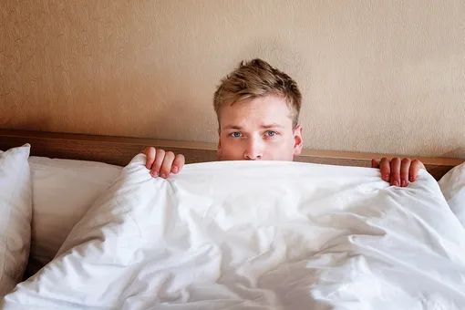 Почему полезно спать полностью голым: мнение ученых