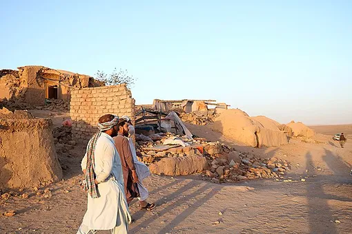 Более 2000 человек стали жертвами землетрясения в Афганистане