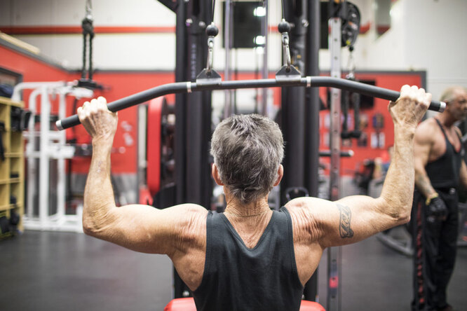 Можно ли тренироваться и накачать мышцы после 50 лет | Советы и рекомендации