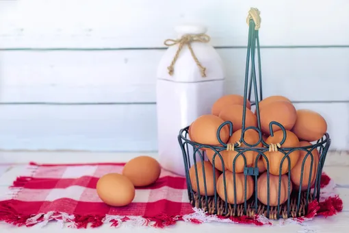 Свежее или нет: как быстро проверить качество яиц?