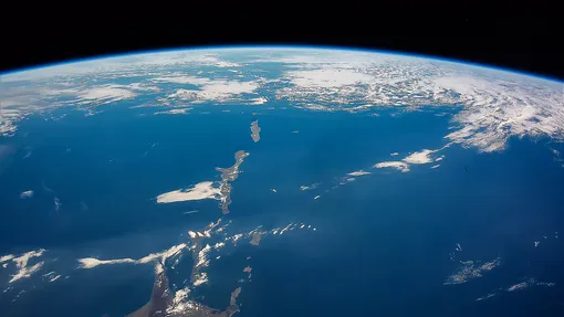 Вид южных Курильских островов с Международной космической станции d 2015 г.