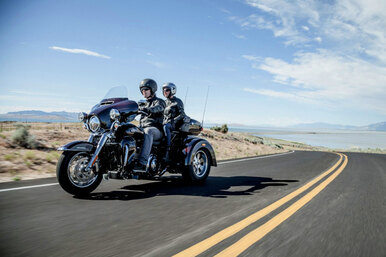 Трайк Harley-Davidson Tri Glide Ultra: тест-драйв мотоцикла для президентов