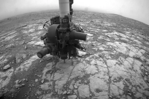 Цемент и другие странные вещи, которые «Кьюриосити» нашел на Марсе