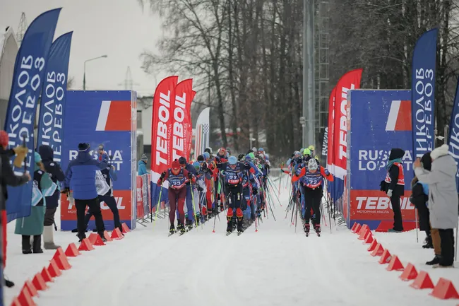Зимние развлечения: открываем серию лыжных марафонов Russialoppet 2024
