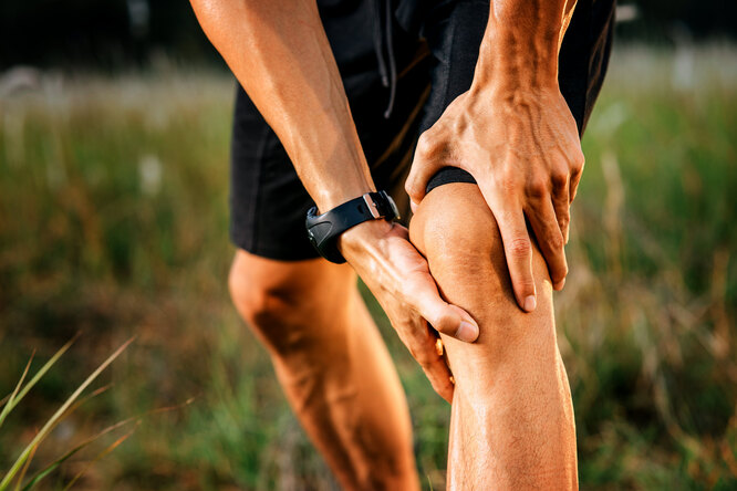 Как можно накачать ноги, если болят колени?
