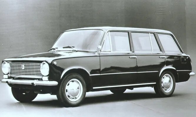 Pirin-Fiat 124 (Болгария, 1967). В 1967 году компания Fiat заключила договор о сотрудничестве с болгарской SPC Balkankar и организовала производство Fiat 850 и 124 под брендом Pirin-Fiat. Всего за пять лет сделали 309 экземпляров 274 седана и 35 универсалов, после чего производство свернули как не имеющее коммерческой пользы. Сегодня «Пирин-Фиаты» машины редкие и ценятся коллекционерами.