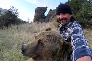 Друг мой косолапый: занимательная история дружбы человека и медведя