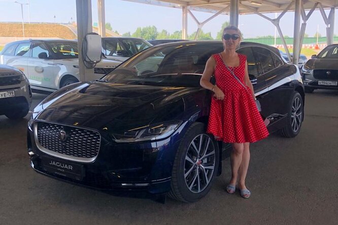 Ladies First: на тест-драйв электрического кроссовера I-PACE компания Jaguar Land Rover Россия пригласила девушек Ladies First: на тест-драйв электрического кроссовера I-PACE компания Jaguar Land Rover Россия пригласила девушек