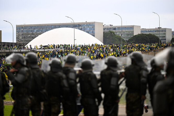 Что происходит в Бразилии: 5 главных вопросов о протестах, которые сравнивают с попыткой госпереворота в США