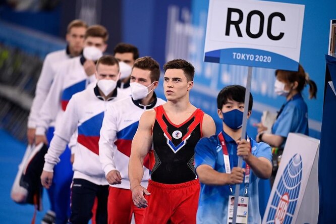 Российские гимнасты завоевали олимпийское золото в командном многоборье