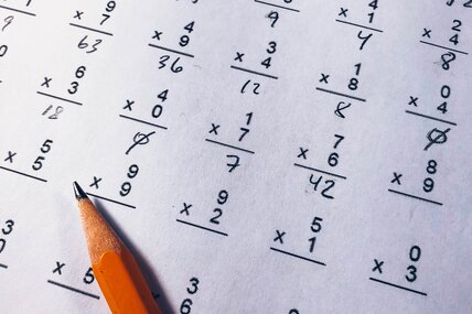 Смогли бы вы справиться с ЕГЭ по математике в 2023 году? Проверим: попробуйте правильно решить все эти задачи!
