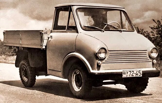 1961 год, грузовик ЗАЗ-970. Создан на основе ЗАЗ-966. Рабочие на заводе прозвали его «Точило» за запоминающуюся круглую форму передка. К сожалению, в серийное производство так и не поступил.