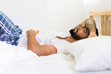О чем мечтают мужчины в постели: 3 самые яркие эротические фантазии, о которых они не расскажут