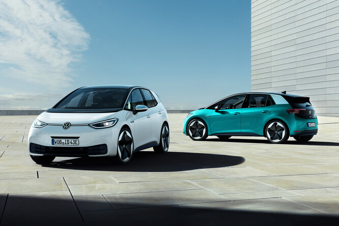 Как едет Volkswagen ID.3: гоняем на электроевропейце по московским дорогам Как едет Volkswagen ID.3: гоняем на электроевропейце по московским дорогам
