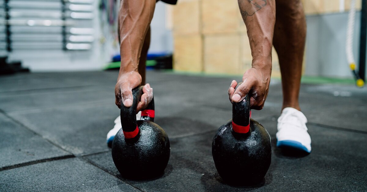 Разнообразие упражнений с гирями