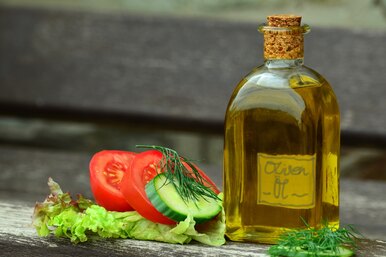 Какое масло самое полезное — сливочное, подсолнечное или оливковое