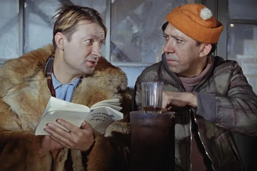 Считаете, что хорошо разбираетесь в кино: вспомните запоминающиеся детали из популярных комедий СССР