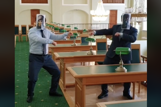 Сотрудники библиотеки в Петербурге после драки читателей сняли ролик для TikTok с отсылками к Mortal Combat