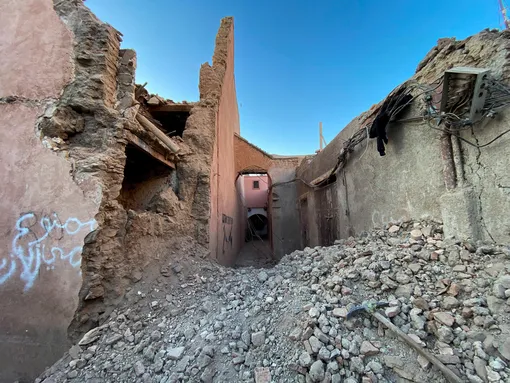 Общий вид разрушений в центре исторического города Марракеш после мощного землетрясения в Марокко, 9 сентября 2023 года.
