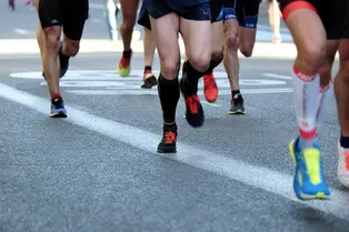 6 лучших беговых кроссовок по цене от 1 900 до 18 400 рублей: они сделают ваши пробежки приятнее