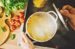Самые распространенные мифы о приготовлении еды