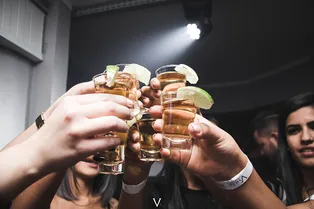 Как меньше пить: 5 советов, которые помогут сократить потребление алкоголя