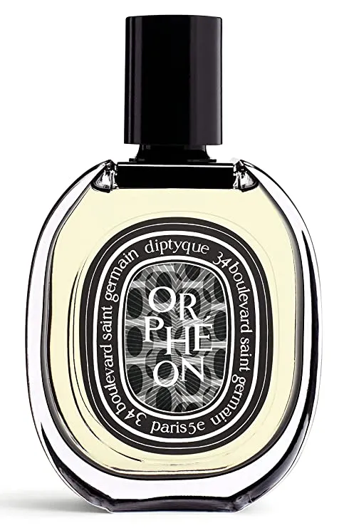 Этот унисекс парфюм появился еще в 1960-х годах и был перевыпущен в 2021. Его название отсылает к бару «Орфеон», расположенному на бульваре Сен-Жермен.