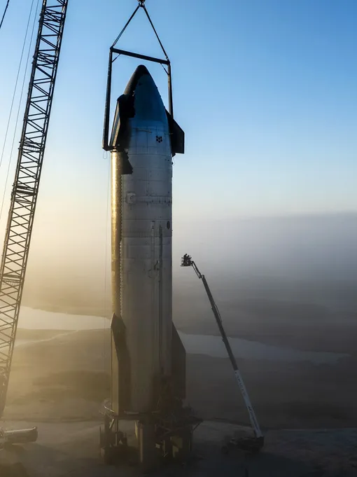 Новый Starship на стартовой площадке для испытаний перед четвёртым запуском