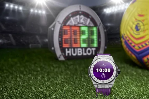 Часовой бренд Hublot, официальный хронометрист Премьер-лиги, выпустил новую модель смарт-часов Big Bang e Premier League