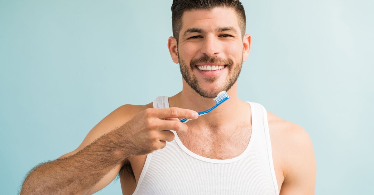 Почему нельзя чистить зубы после завтрака