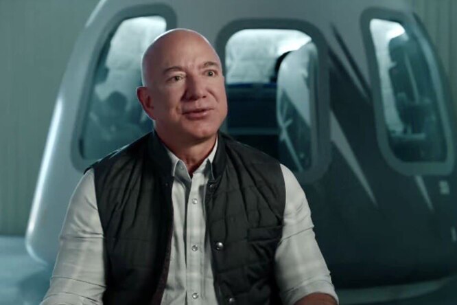 Джефф Безос покинул пост руководителя Amazon — он официально представил своего преемника