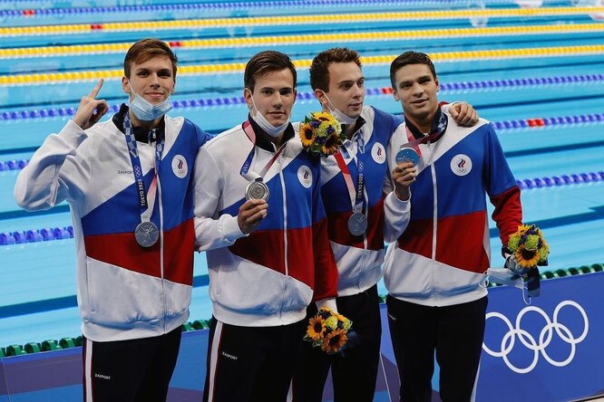 Российские пловцы завоевали серебро в эстафете вольным стилем на Олимпиаде в Токио